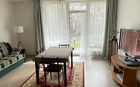 Hugo Apartment & Parking